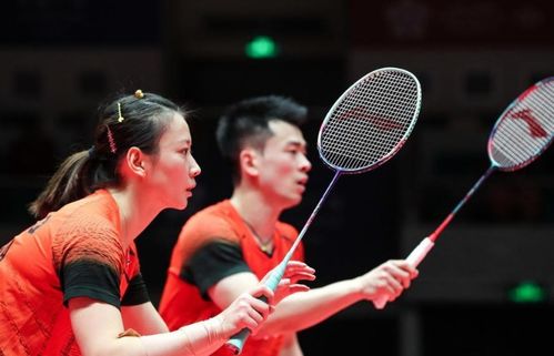 国羽女双包揽冠亚之后的吵架，赛场上的默契与情感的碰撞