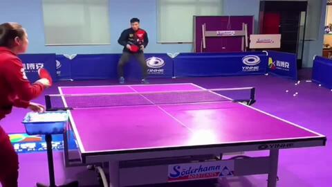 老外陪练乒乓下的文学巨匠