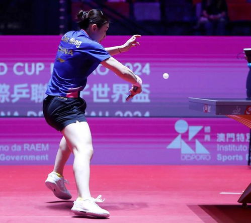 闭幕式上的孙颖莎，璀璨星光照亮赛场