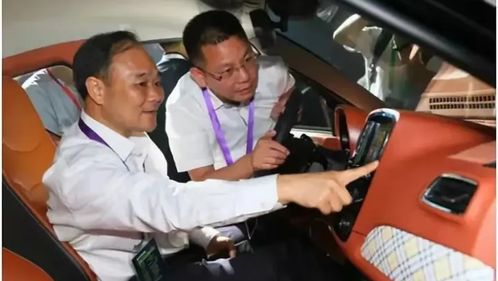 男子开老头乐不满被超车，引发冲突刺伤他人