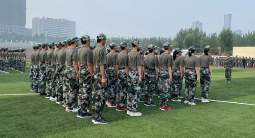 山东一女生军训时死亡，疑中暑导致的悲剧