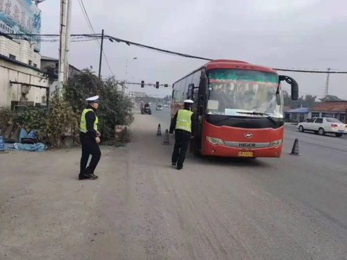 悲痛与反思，贵州中巴车事故，交通安全警钟长鸣