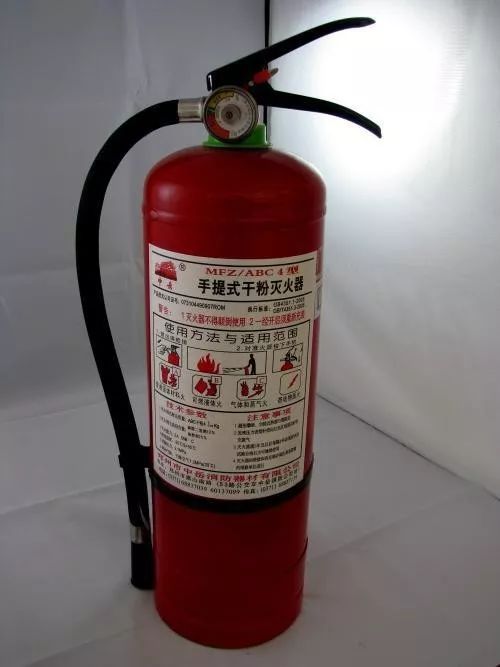 干粉灭火器使用期限，安全不可忽视的细节