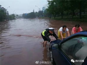 河南永城遭遇严重水灾，多处被淹，积水深达两米多