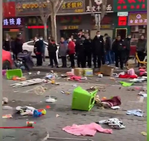 高空抛物罪再现，女子从十八层扔下未喝完的奶茶被刑拘