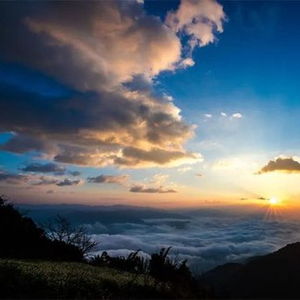 民宿老板回应哀牢山爆火事件，理性看待，安全至上