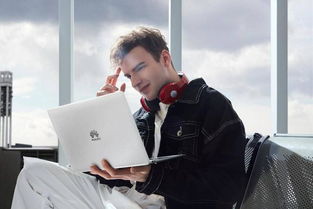 男子工作电脑藏64G色情视频被开除，职场道德与隐私权的思考