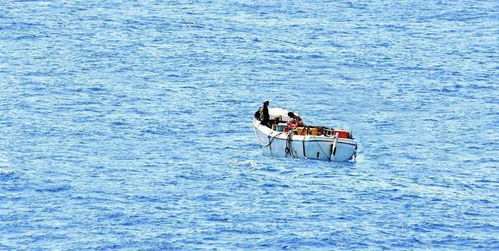 男子漂流67天获救体重骤减100斤，逆境中的生存奇迹