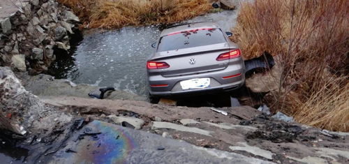 男子连续驾车11个小时带着全家翻车，疲劳驾驶的危害与警醒