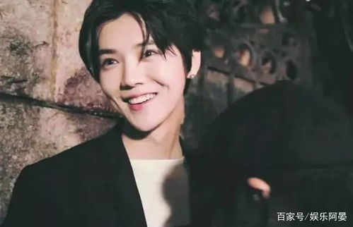 鹿晗与关晓彤，传闻中的情感风波