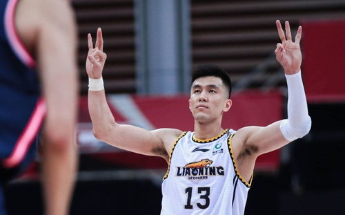 郭艾伦眼中的坚韧与不屈，结膜破碎后，他眼里缝了40多针