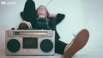 探索声音的魅力，蜻蜓FM收音机的革命性功能与用户体验