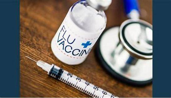 感冒季节来临，流鼻涕打喷嚏时的自我护理与药物选择指南