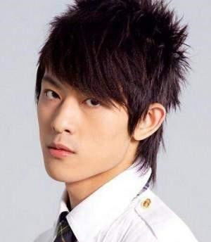 敖犬，从偶像到演员的蜕变之旅