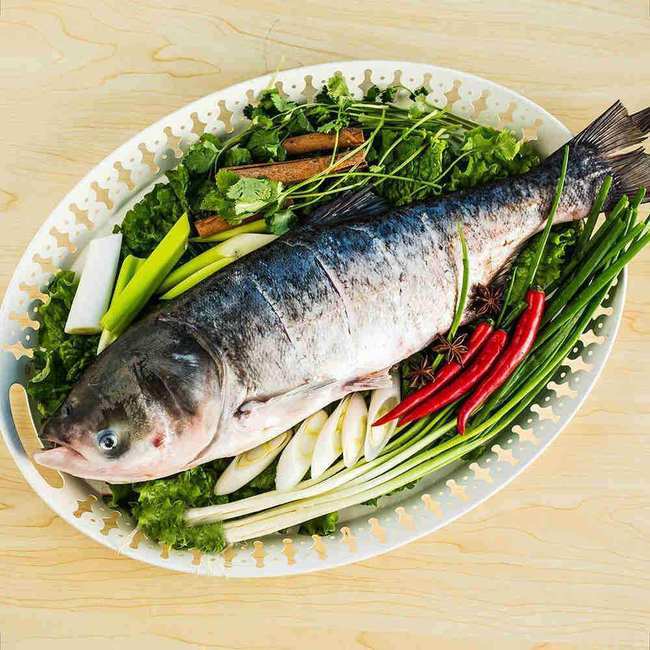 鲢鳙鱼价大揭秘，餐桌上的美味与经济实惠的平衡术