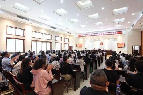 人民陪审员，司法公正的守护者