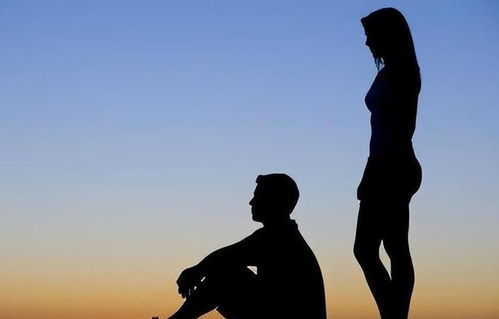 婚姻中的界限与信任，当伴侣面对外界诱惑时