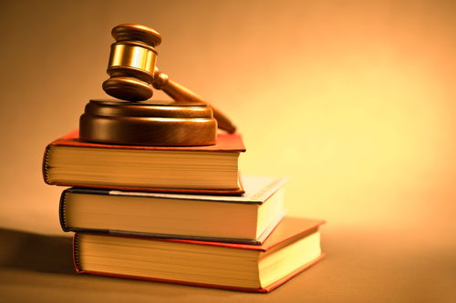 法律名言，智慧的火花，正义的灯塔