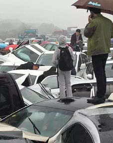 生死一线，解析高速连环追尾背后的真相与防范之道