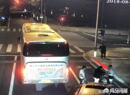 自卫与法律，理解砍人被反杀事件的法律视角