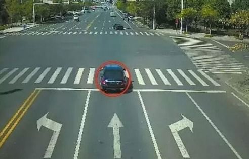 红灯亮了3秒才过线,算不算闯红灯?一张图看懂交通违章代码查询,从此告别糊里糊涂被扣分罚款 红灯亮了3秒才过线,算不算闯红灯?一张图看懂交通违章代码查询,从此告别糊里糊涂被扣分罚款