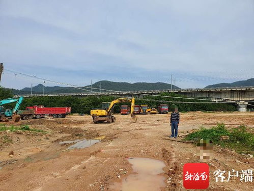 高铁旁放风筝、无人机撞上接触网、村民在铁轨上晾被子…这些‘小事’真不违法?新铁路安全保护条例实施后,90%的人根本不知道自己已踩红线!